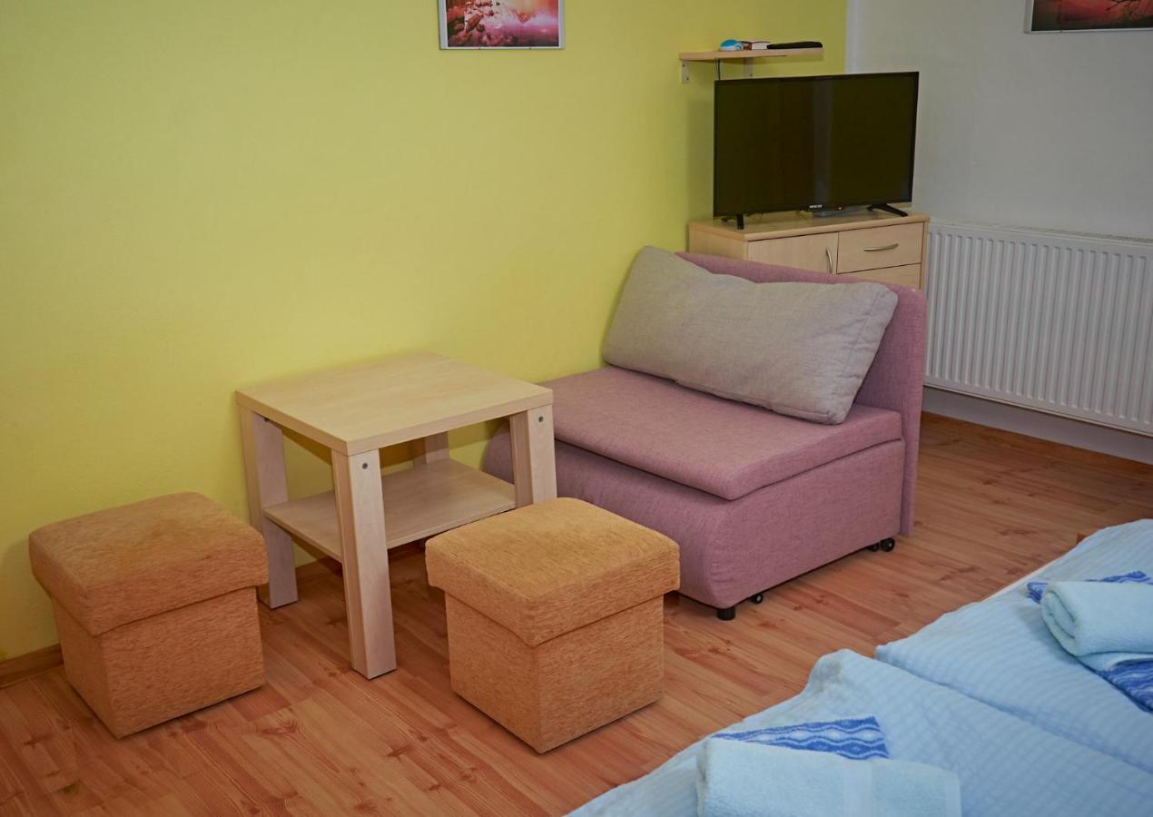 Vila Rhea Važec Extérieur photo