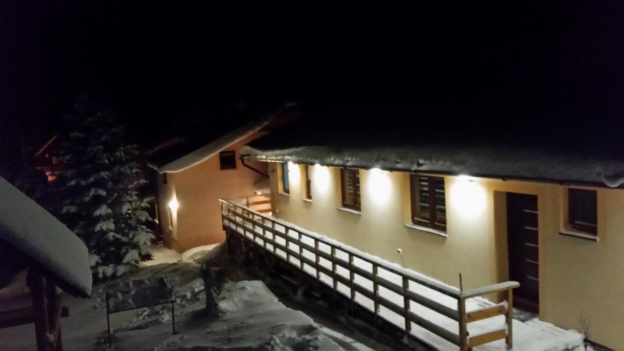Vila Rhea Važec Extérieur photo